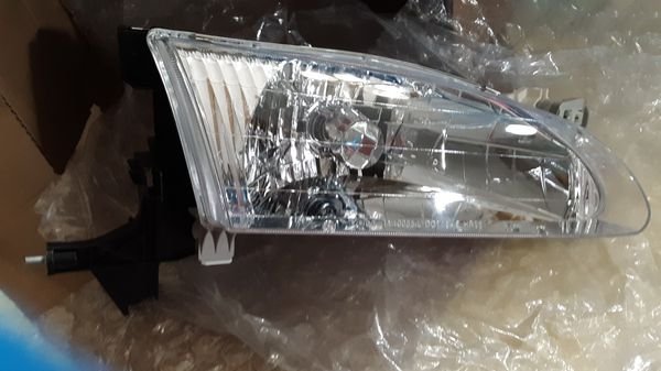 98-00 brand new Headlights_Vision Auto brand_Toyota Corolla_Passenger Side.jpg